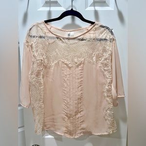 Medium Size Nude/ Crème Color Blouse